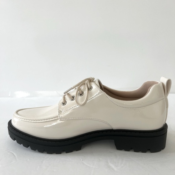 Journee Collection Women Zina Oxford Lace-Up Lug Sole Loafer Shoes Size 9WD NIB - Picture 7 of 11